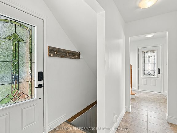 4th image of 523 Gascon St