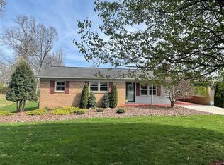 4478 Diamond St, Hudson, NC 28638