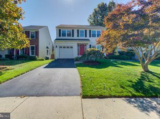 6617 Morning Ride Cir, Alexandria, VA 22315