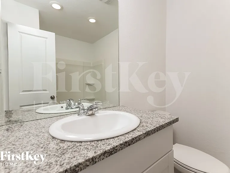 10643 Erinita Way — Photo 14