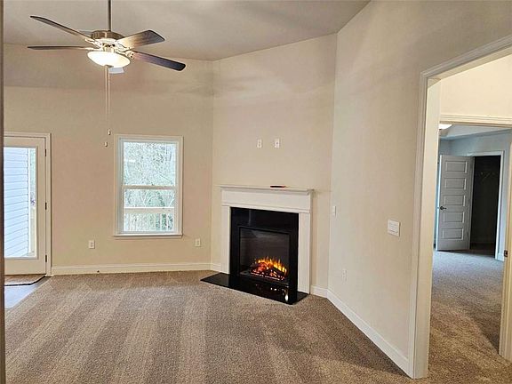 4th image of 216 Rhett Dr