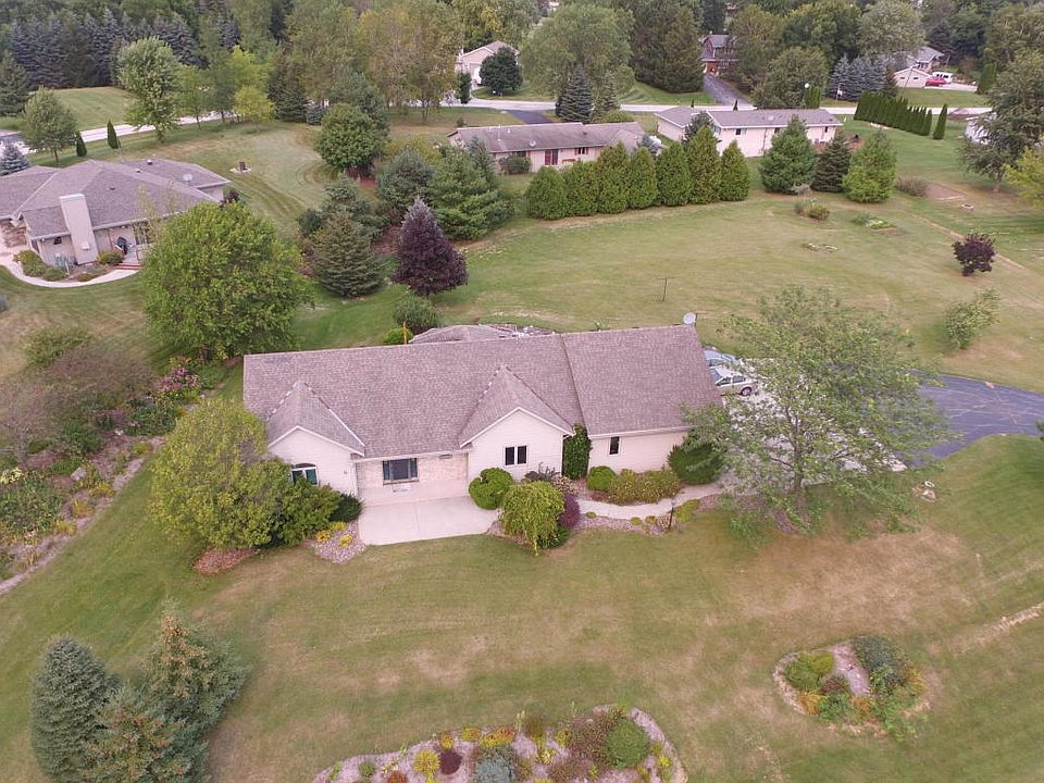1st image of W5582 Parkview Dr
