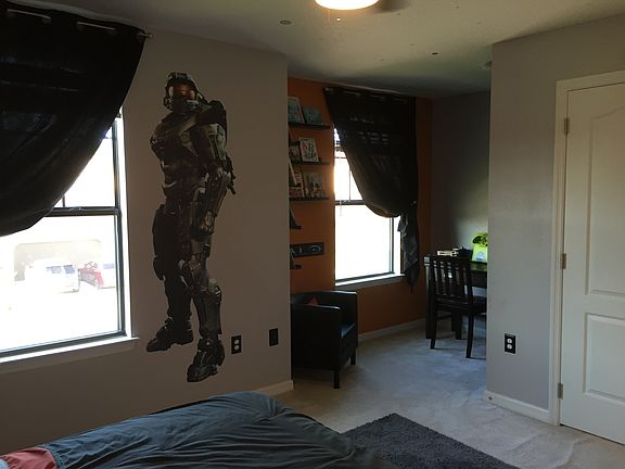 Bedroom 1 with nook
