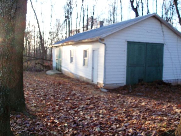 4th image of 113 Huffman Ln