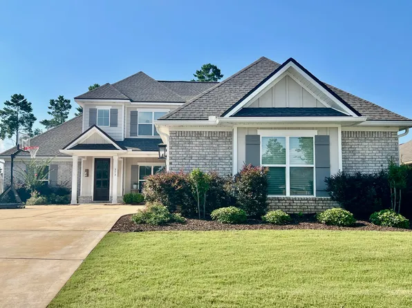 373 Mill Pond Cv, Freeport, FL 32439