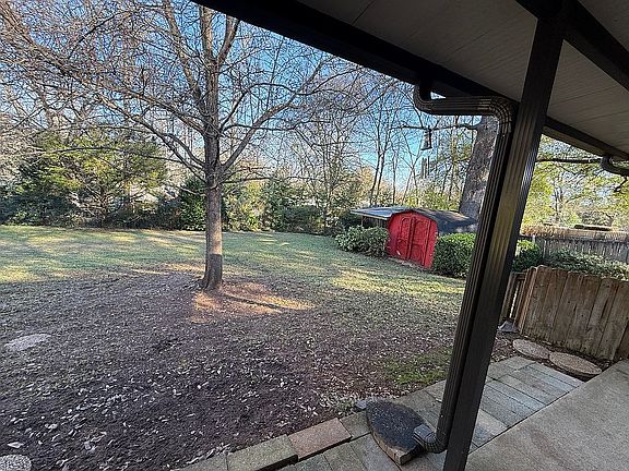 4th image of 4413 Donovan Dr