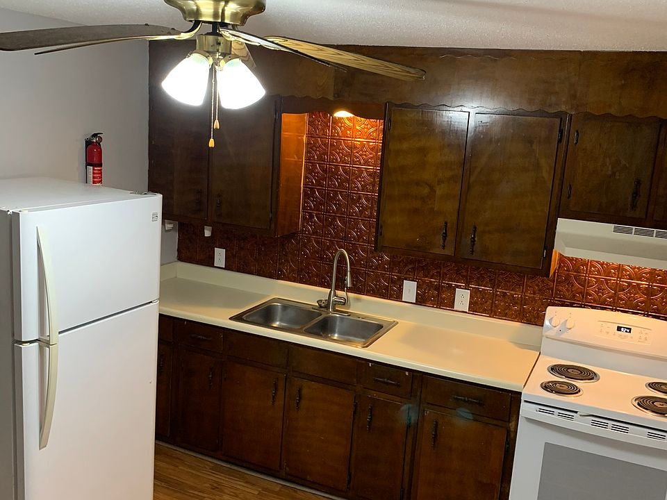 Huge kitchen! So much storage space.