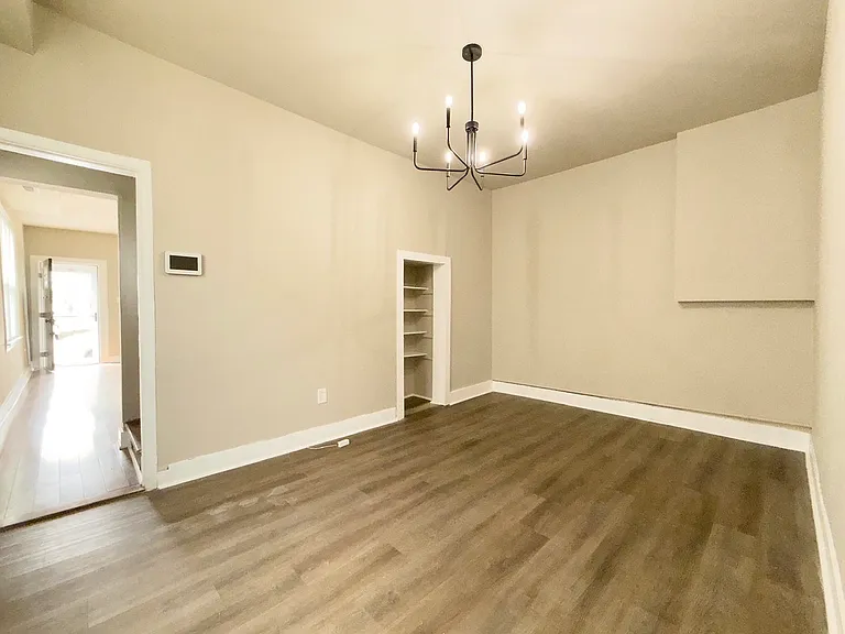 123 Walnut Ave — Photo 3