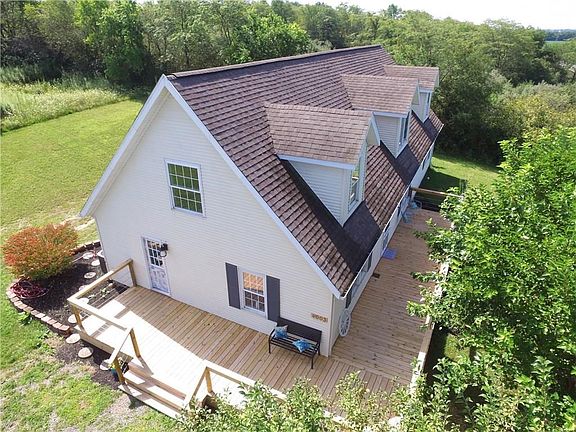 4th image of 4003 East Dr #296