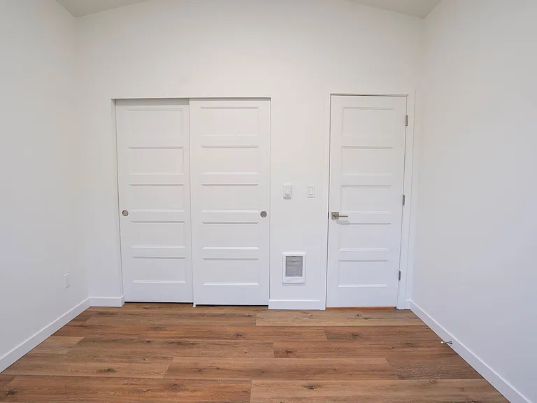 1331 Lenore Dr #B — Photo 8