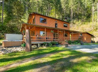 4371 Ferguson Ln, Days Creek, OR 97429