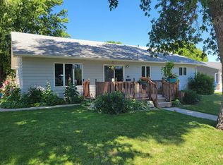 300 4th Ave NE, Clark, SD 57225