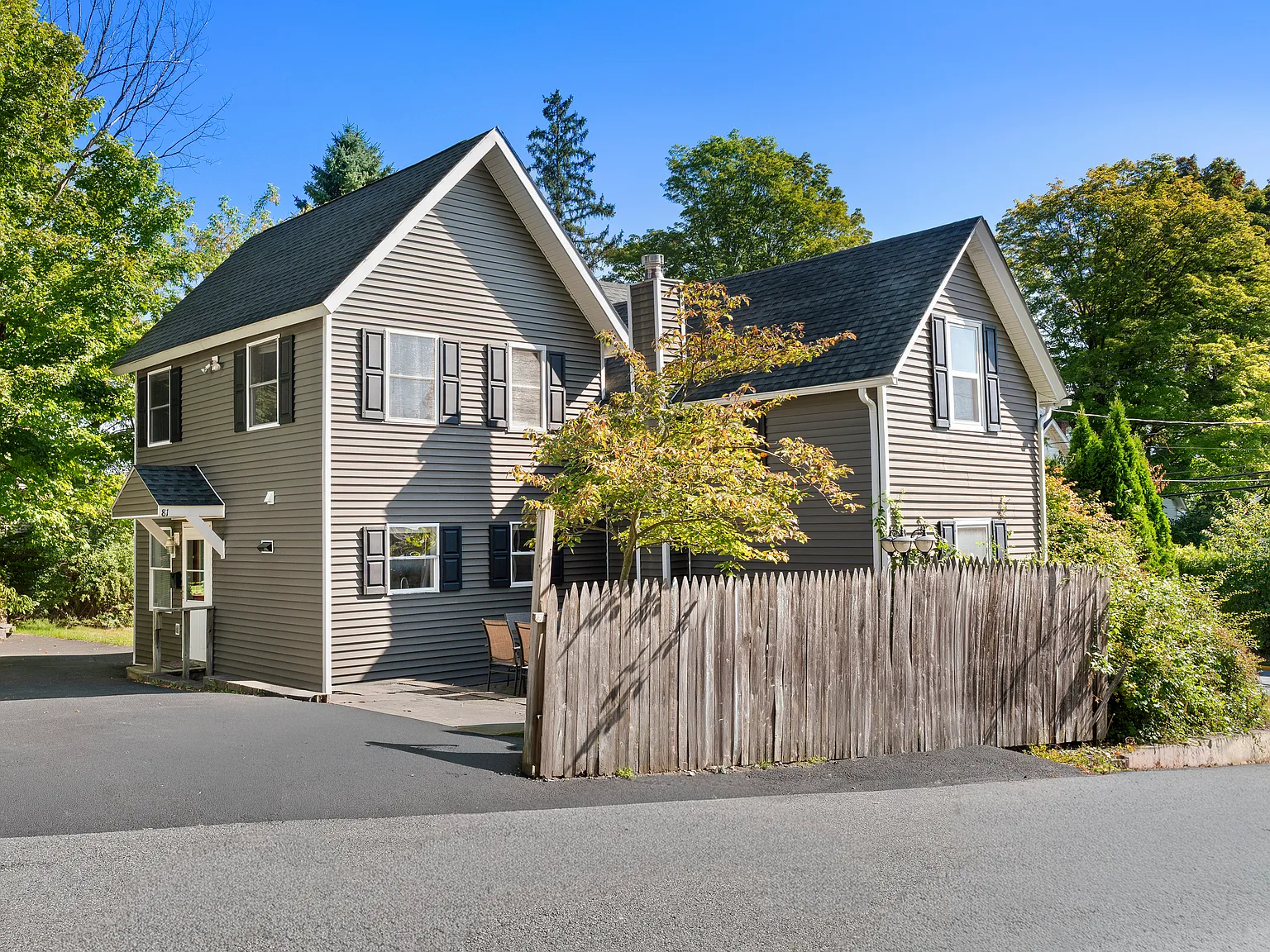 4 bed, 1800 sqft, $3,000 — Photo 3