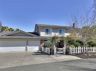 71 Lambeth Sq, Moraga, CA 94556