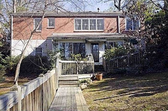 Beautiful Fenced Backyard