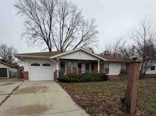 959 Ridge Ave, Elk Grove Village, IL 60007