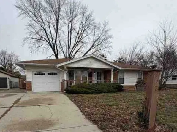 959 Ridge Ave, Elk Grove Village, IL 60007