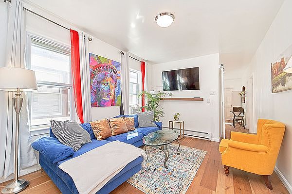 1st image of 1280 E 88th St #1