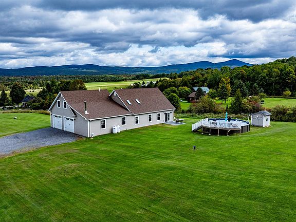 3rd image of 370 Cook Road