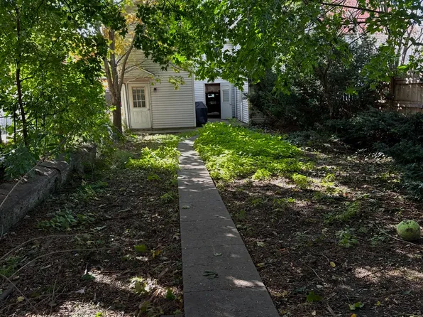 150 S 3rd St, Hamburg, PA 19526