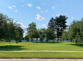 1108 Holyrood St, Midland, MI 48640