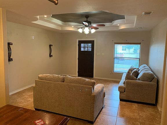 3rd image of 1747 Anakaren Ln