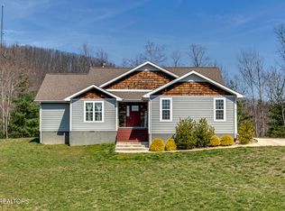 664 Green Ridge Trl, Harriman, TN 37748