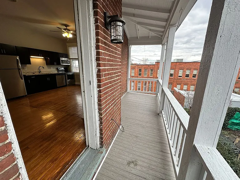 2204 W Grace St #1A — Photo 10