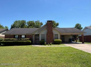 1206 Saint George Cv, Clarksdale, MS 38614