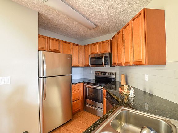 4th image of 2553 Grassy Point Dr Unit 203