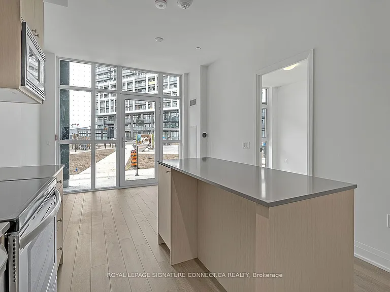 60 George Butchart Dr #111 — Photo 6