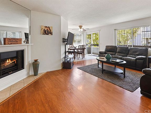 4th image of 26966 Flo Ln Unit 319