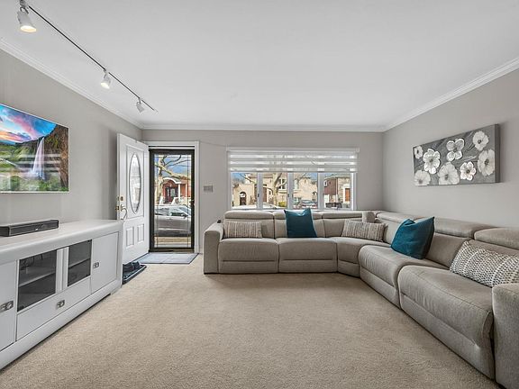 4th image of 2240 E 59th Pl