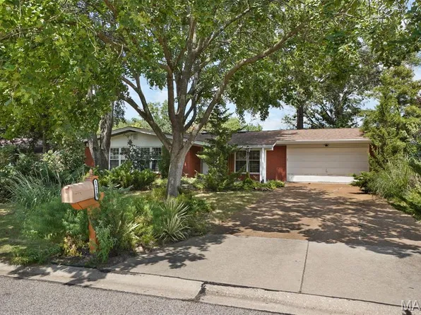 12557 Starspur Ln, Saint Louis, MO 63146