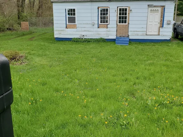 1560 Highland Ave, Benton Harbor, MI 49022