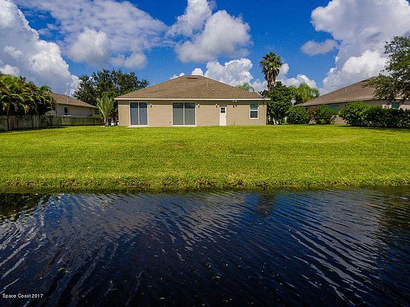 5th image of 4000 Caparosa Cir