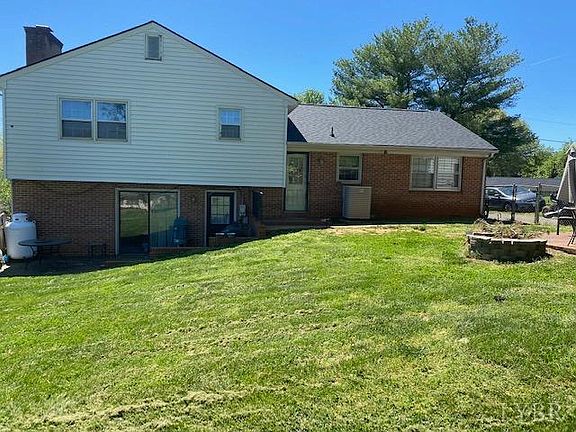 3rd image of 411 Robin Dr Lot 28