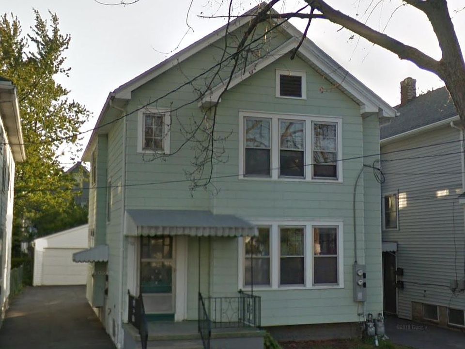 1st image of 102 Ross Ave
