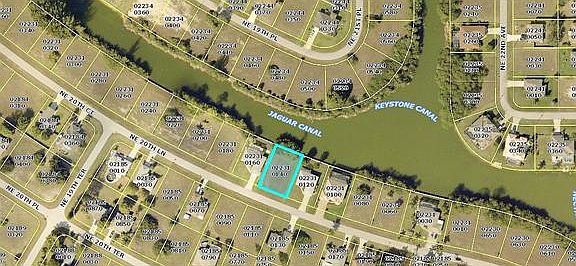 3rd image of 2047 NE 20th Ln