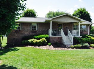 1827 Blakemore Rd, Knoxville, TN 37914
