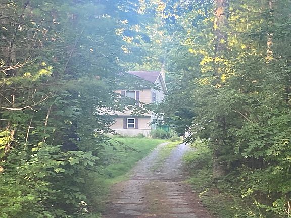 4th image of 81 Deckertown Tpke