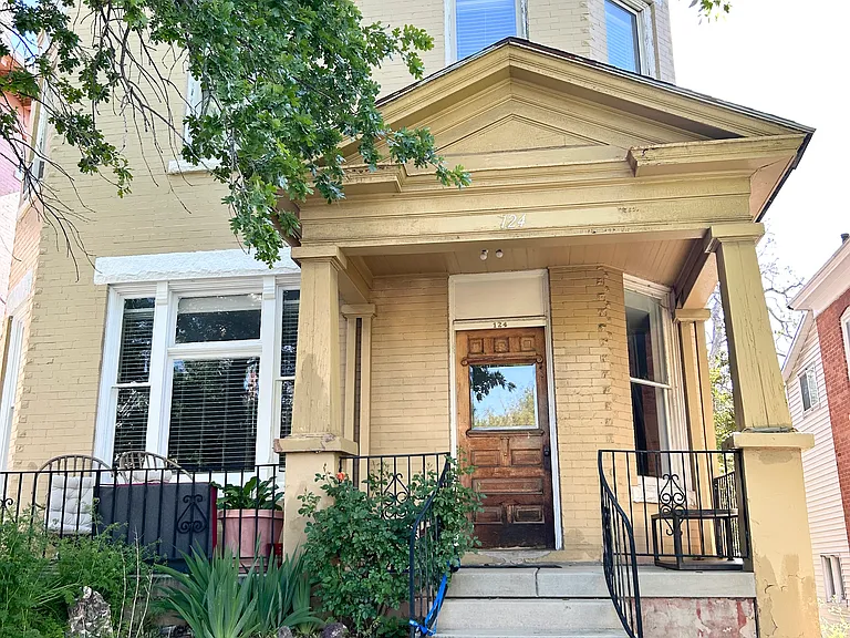 124 B St #3 — Photo 1