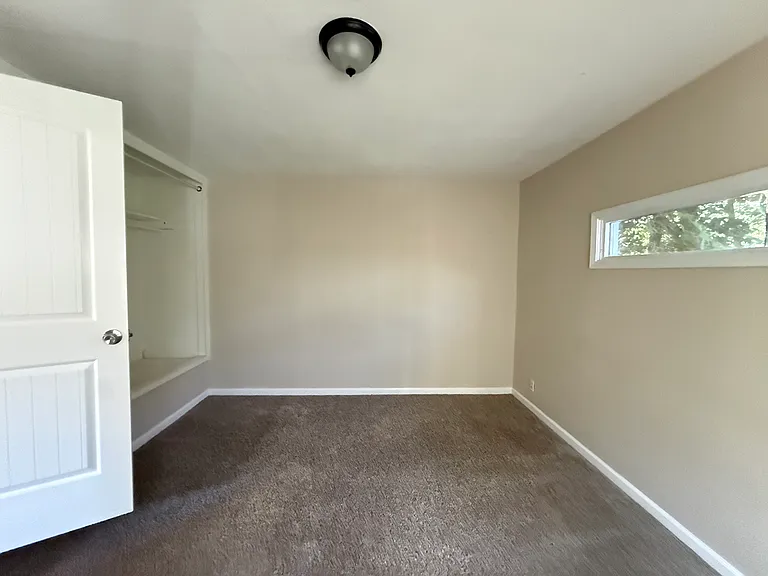 1826 N Jackson Ave — Photo 17