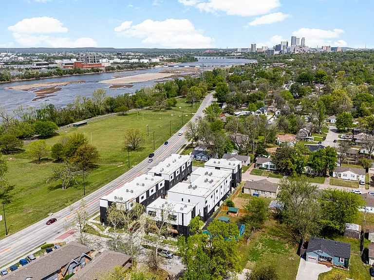3773 Riverside Dr #3773 — Photo 49