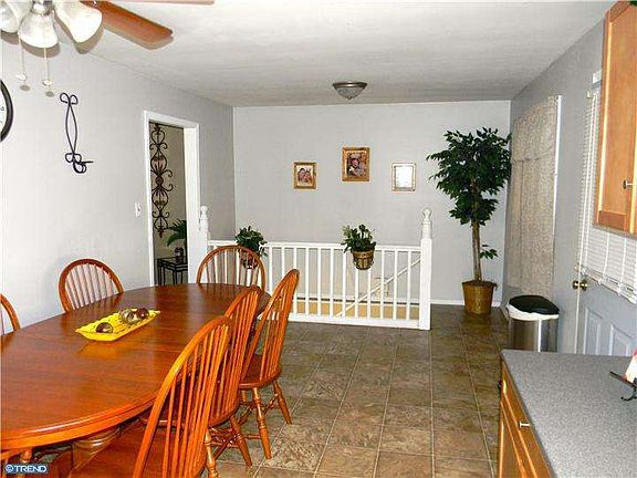 4th image of 118 Clover Cir