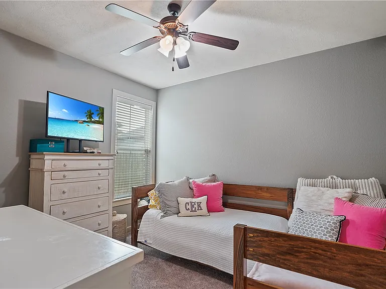 2711 Talsworth Dr — Photo 10