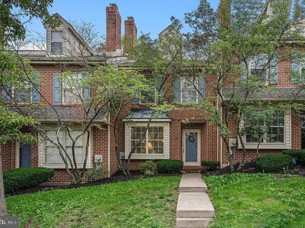 700 Farmington Ave #11, Pottstown, PA 19464