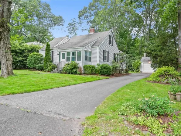 60 Evelyn Street, Trumbull, CT 06611