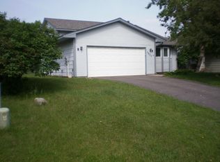7537 Fairfield Rd N, Brooklyn Park, MN 55444