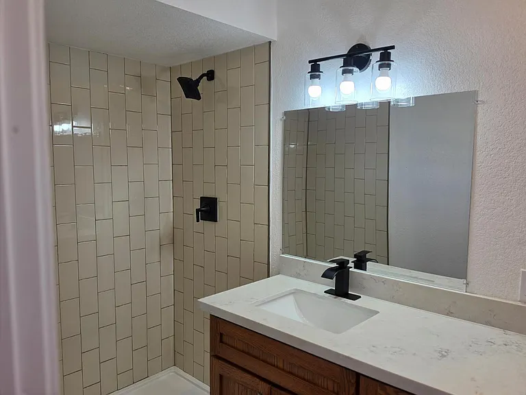 1731 E Redfield Rd — Photo 16